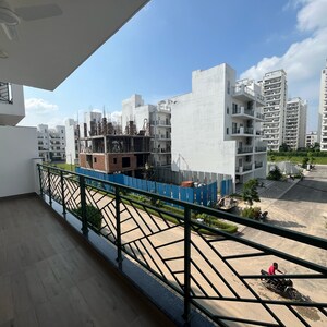 2.5 BHK Builder Floor – Exterior View View at Central Park 3 Flower Valley, Sohna Sector 33 - for Sale