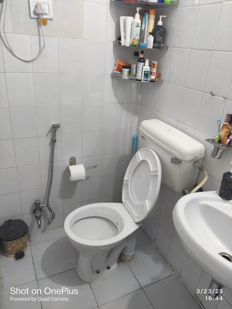 Bathroom, panchkula urban estate 2 Bedroom 1145 Sq.Ft. Apartment In Panchkula Urban Estate Panchkula 9161303