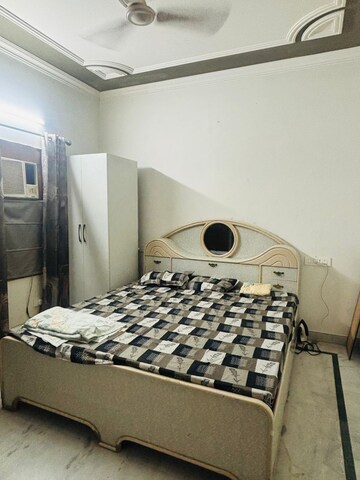 Team Area in 3 BHK Builder Floor at Sector 21 – for Rent