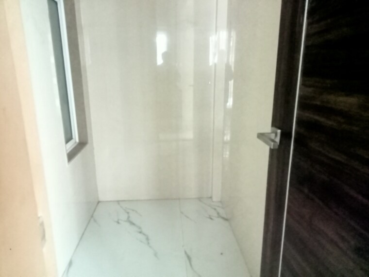 Bathroom, ramdev-heights 3.5 Bedroom 850 Sq.Ft. Apartment In Mira Road East Thane 9161229