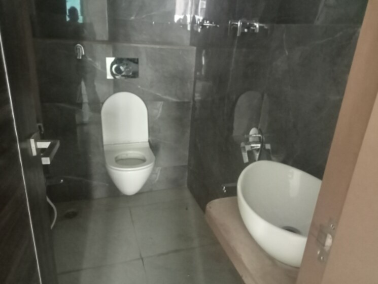 Bathroom, ramdev-heights 3.5 Bedroom 850 Sq.Ft. Apartment In Mira Road East Thane 9161229