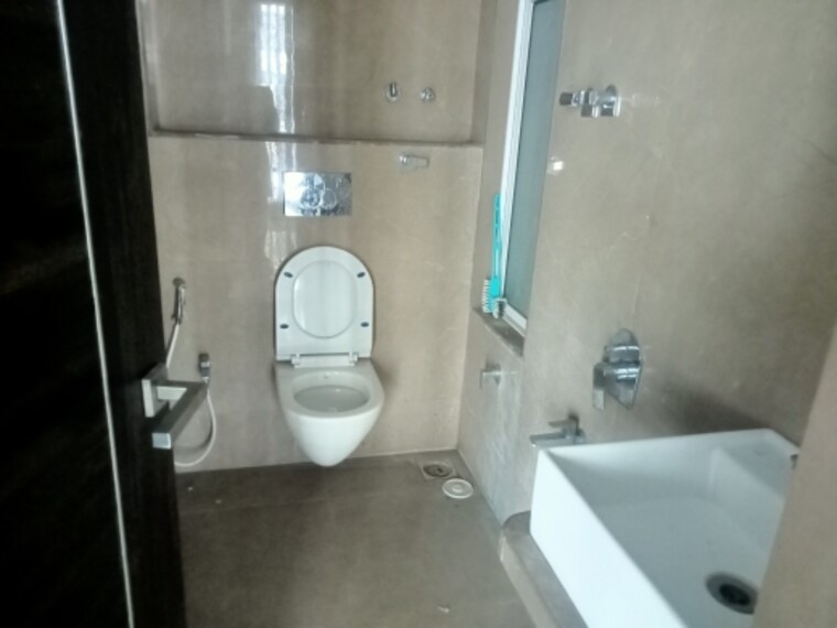 Bathroom, ramdev-heights 3.5 Bedroom 850 Sq.Ft. Apartment In Mira Road East Thane 9161229
