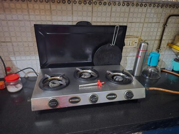 Furnished Amenities in 2 BHK Builder Floor at Kalkaji – for Rent