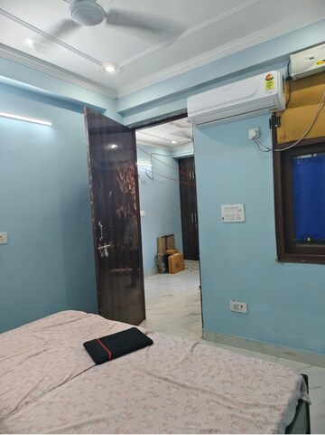 Room in 1 BHK Builder Floor at Saket – for Rent