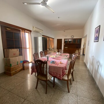 Living Room in 3 BHK Apartment at Sector 8 – for Rent