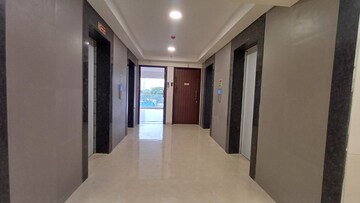 1 BHK Apartment For Rent in Indiabulls One Indiabulls, Pokhran Road No Two