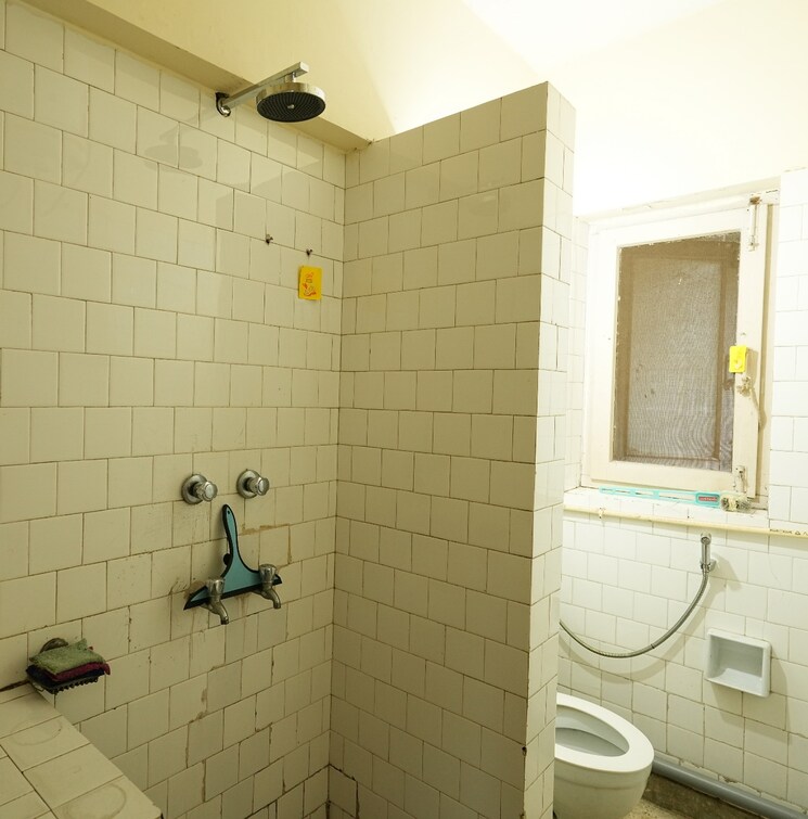 Bathroom, defence colony 1 RK 50 Sq.Yd. Builder Floor In Defence Colony Delhi 9161250