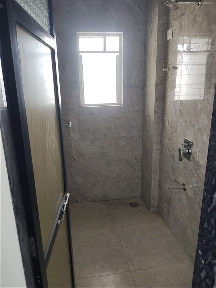 Bathroom, jail road 1 Bedroom 625 Sq.Ft. Apartment In Jail Road Nashik 9161262