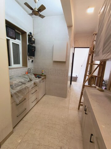 1 BHK Apartment For Sale in Colaba