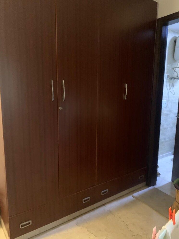 undefined, east of kailash 3 Bedroom 125 Sq.Yd. Builder Floor In East Of Kailash Delhi 9161328