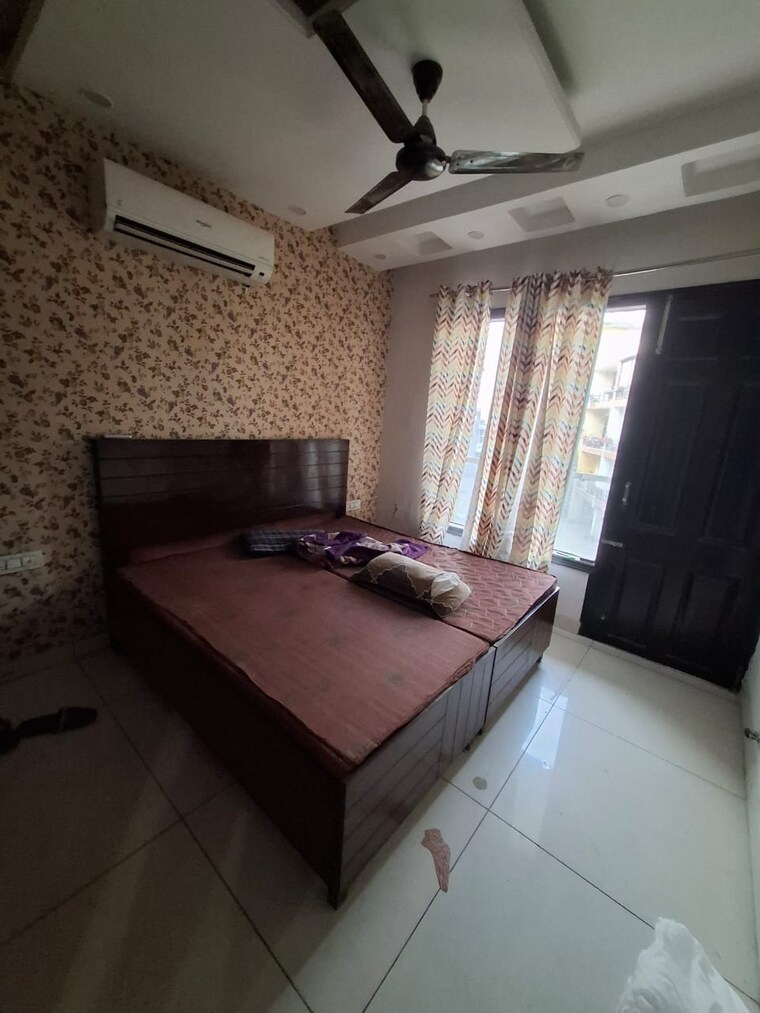 Living Room, lohgarh 3 Bedroom 1215 Sq.Ft. Builder Floor In Lohgarh Zirakpur 9161314