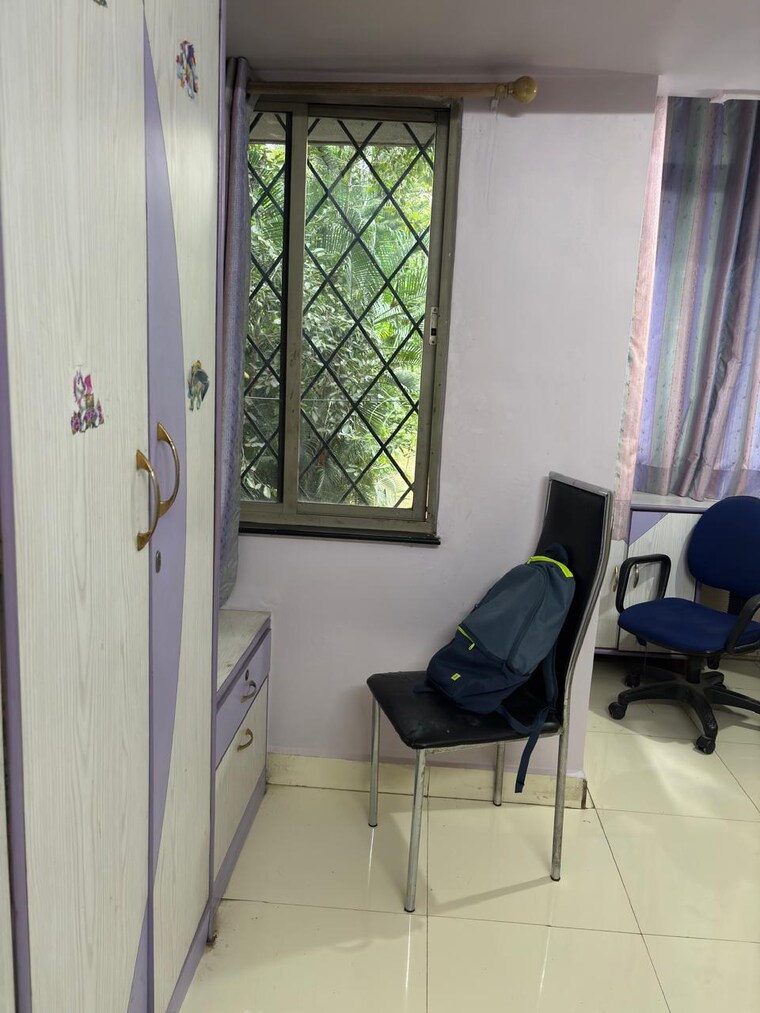 Room, shriram-nagar-chs 1 Bedroom 600 Sq.Ft. Apartment In Aundh Pune 9161370