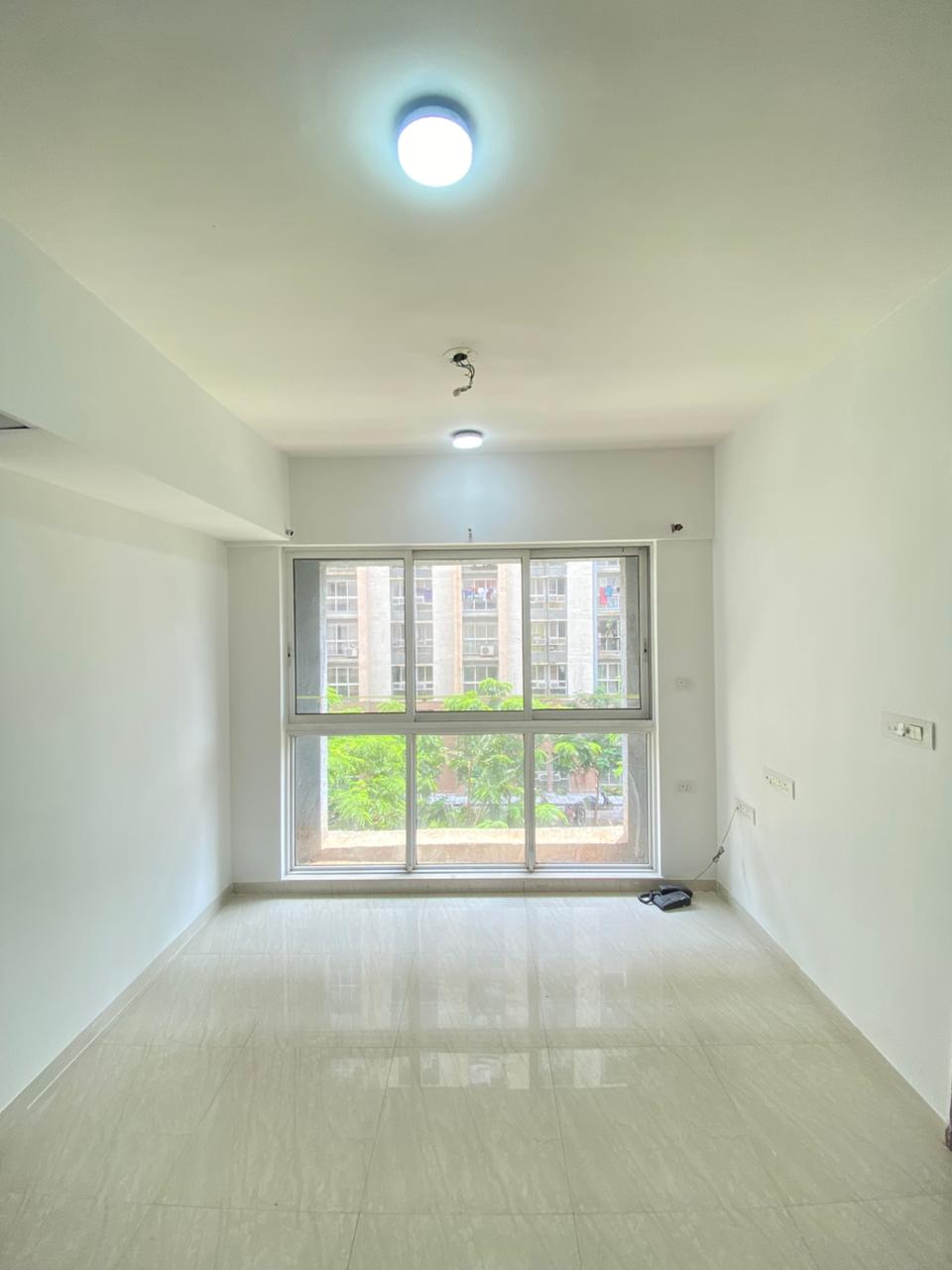 2 BHK Apartment For Rent in Lodha Golden Dream