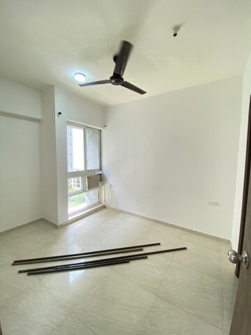 Room in 2 BHK Apartment at Lodha Golden Dream, Dombivli East – for Rent