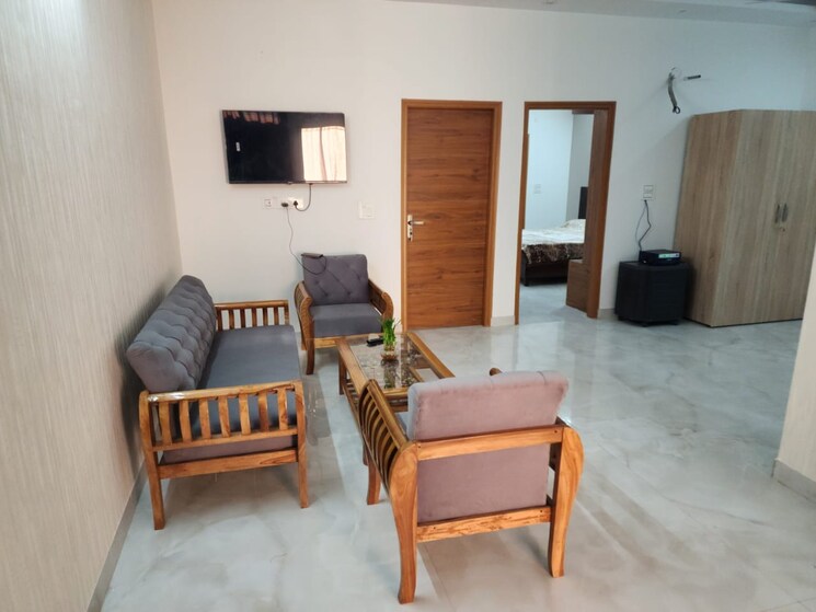 Living Room, ramgarh bhudda 2 Bedroom 1215 Sq.Ft. Builder Floor In Ramgarh Bhudda Zirakpur 9161438