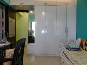 Building Lobby in 3 BHK Apartment at Sheth Montana, Mulund West – for Sale