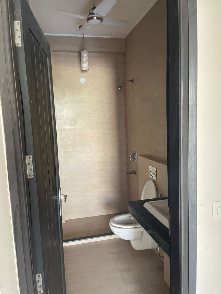 Bathroom, sector 36 3 Bedroom 1900 Sq.Ft. Independent House In Sector 36 Noida 9161482