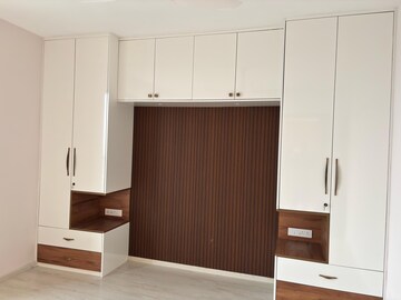 Furnished Amenities in 3 BHK Apartment at M3M Heights, Sector 65 – for Rent