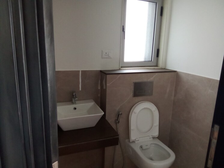 Bathroom, piramal-revanta-tower-3-and-4 2 Bedroom 660 Sq.Ft. Apartment In Mulund West Mumbai 9161477