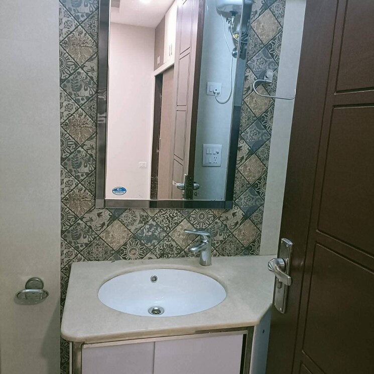 Attached Bathroom, chattarpur 2 Bedroom 900 Sq.Ft. Builder Floor In Chattarpur Delhi 9161501