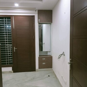Room in 2 BHK Builder Floor at Chattarpur – for Rent