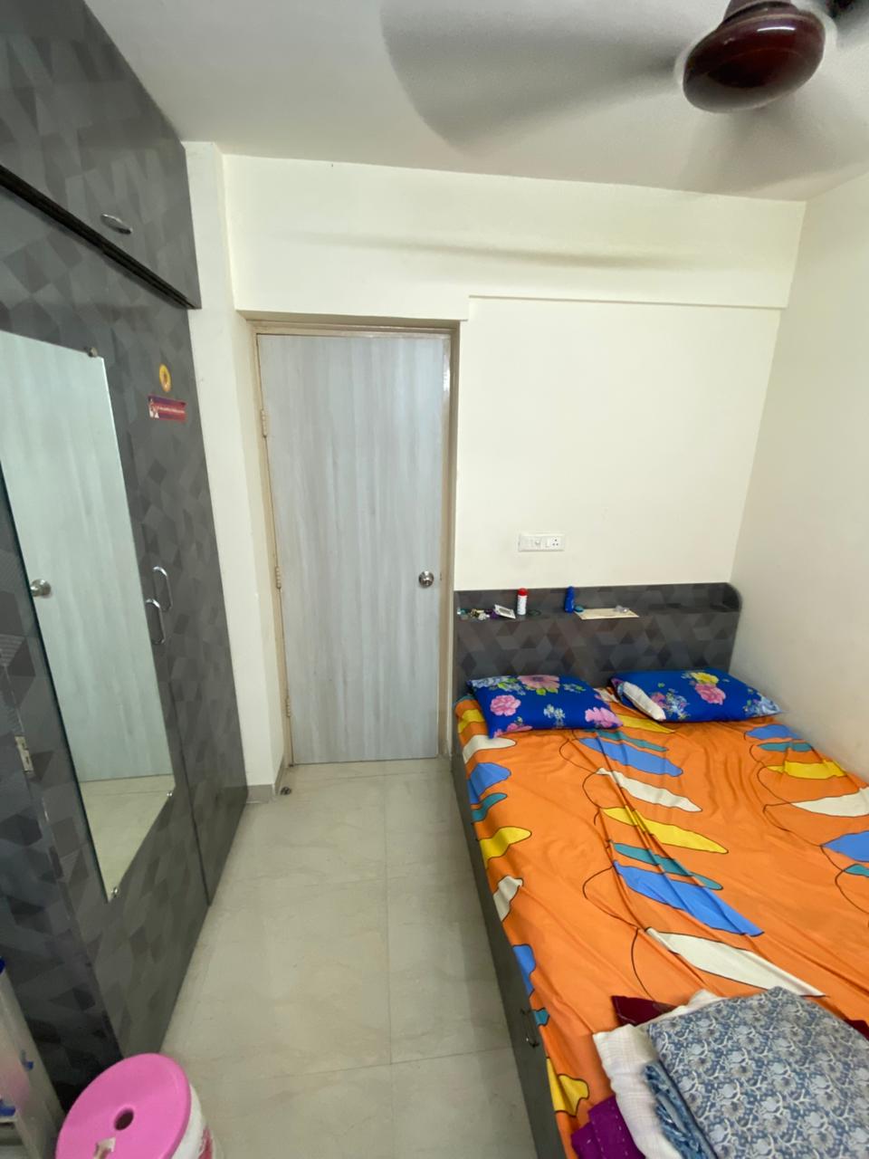 1 BHK Apartment For Rent in Lodha Golden Dream