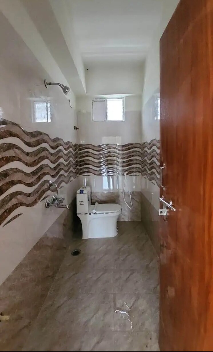 Bathroom, rajapushpa-provincia 3 Bedroom 1715 Sq.Ft. Apartment In Narsingi Hyderabad 9161510