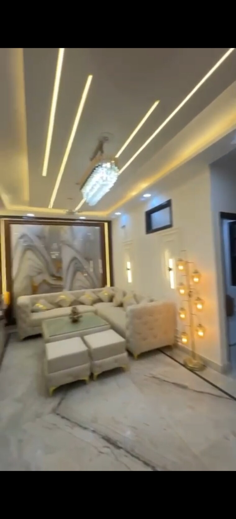 Living Room, dwarka mor 3 Bedroom 90 Sq.Yd. Builder Floor In Dwarka Mor Delhi 9161525