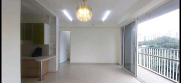 Room in 3 BHK Apartment at Hiranandani Meadows, Manpada – for Rent