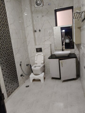 Bathroom in 3 BHK Independent House at Sector 40 – for Rent