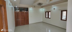 Room in 3 BHK Independent House at Sector 40 – for Rent
