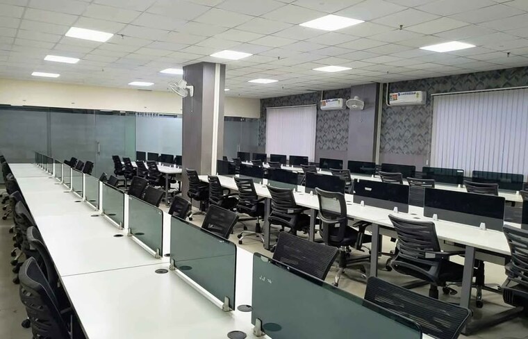 Gym, scheme 78 Commercial Office Space 1980 Sq.Ft. In Scheme 78 Indore 9161551