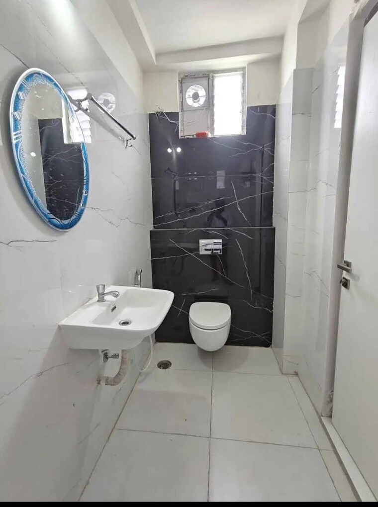 Bathroom, prestige-beverly-hills 4 Bedroom 2708 Sq.Ft. Apartment In Kokapet Hyderabad 9161643