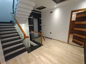 Staircase in 5 BHK Villa at Reliaable Lake Vista, Hsr Layout – for Sale