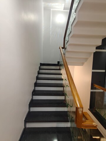 Staircase in 5 BHK Villa at Reliaable Lake Vista, Hsr Layout – for Sale