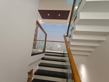 Staircase in 5 BHK Villa at Reliaable Lake Vista, Hsr Layout – for Sale