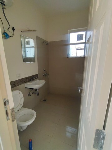 3 BHK Apartment For Rent in Emaar MGF Emerald Hills, Sector 65