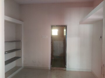 Room in 4 BHK Independent House at Irumbuliyur – for Sale