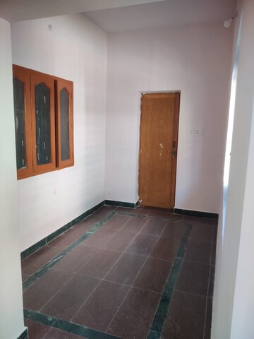 Room in 4 BHK Independent House at Irumbuliyur – for Sale