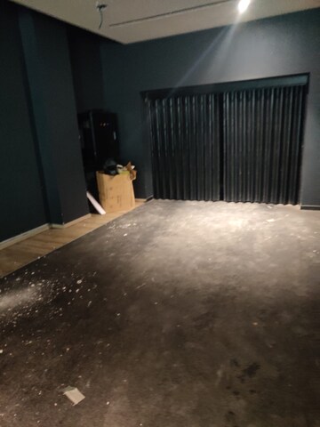 Team Area in  Showroom at Green Park – for Rent