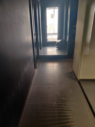 Team Area in  Showroom at Green Park – for Rent