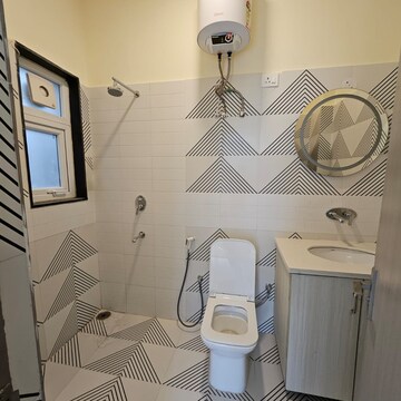 Bathroom in 3 BHK Builder Floor at Sector 54 – for Rent