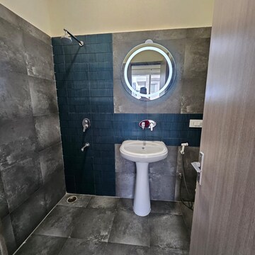 Bathroom in 3 BHK Builder Floor at Sector 54 – for Rent