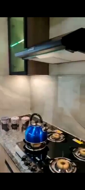 Team Area in 2 BHK Apartment at Paradigm Alaya, Jogeshwari West – for Sale