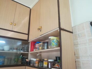 Furnished Amenities in 2 BHK Builder Floor at East Of Kailash – for Rent