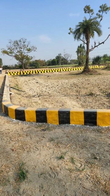  Plot – Exterior View View at Kisan Path - for Sale
