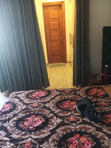 Bedroom in 3.5 BHK Builder Floor at Faridabad Central – for Sale