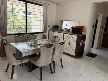 Team Area in 4 BHK Builder Floor at Silver Spurs, Nibm Road – for Sale
