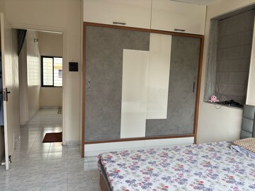 Room in 4 BHK Builder Floor at Silver Spurs, Nibm Road – for Sale