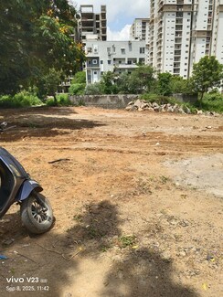Plot For Sale in Kondapur